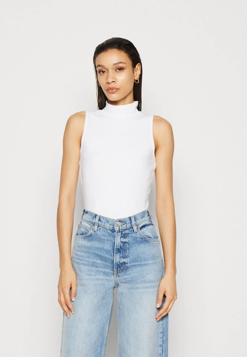 Anna Field Top - White 3 Anna Field Top - White
